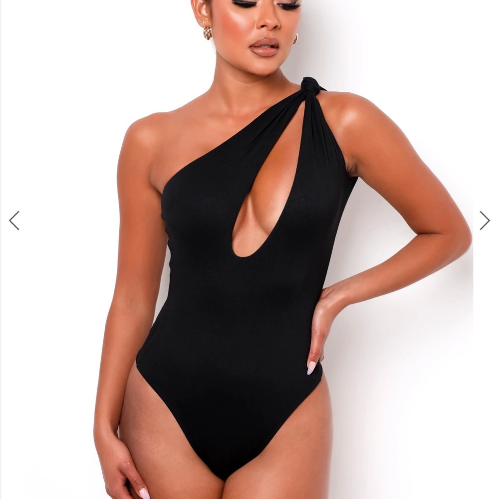 Black one shoulder bodysuit